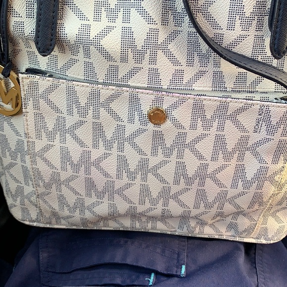 Michael Kors shoulder bag - Picture 16 of 16